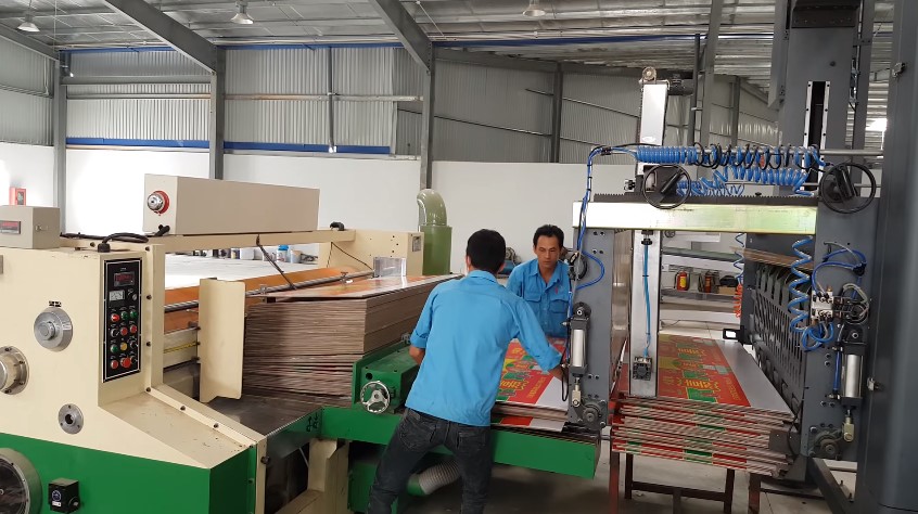 Xưởng sản xuất thùng carton tại Hà Nội Uy tín - Công ty sản xuất bìa carton 20 xuong san xuat bia carton 6