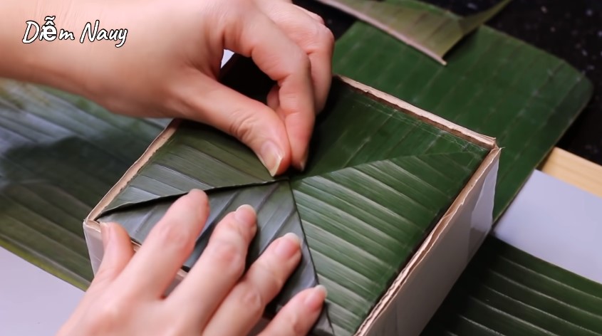 cach goi banh chung dep don gian bang khuon bia carton 16