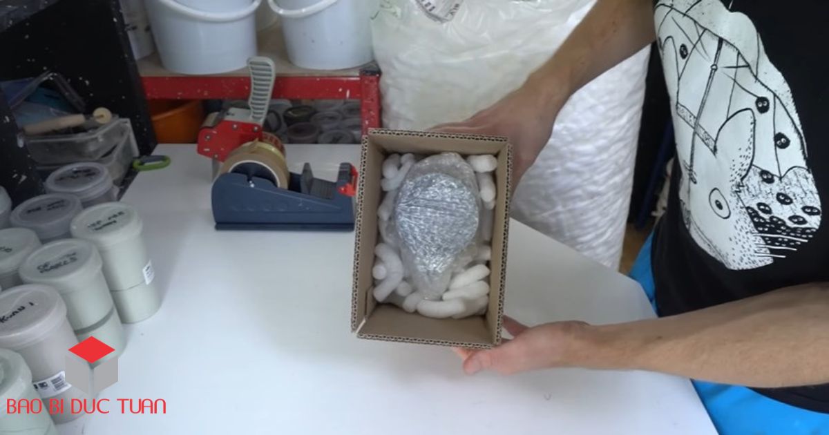 Quy cách đóng gói hàng hoá tiêu chuẩn mới nhất 2023 9 Đóng gói đồ thuỷ tinh gốm sứ