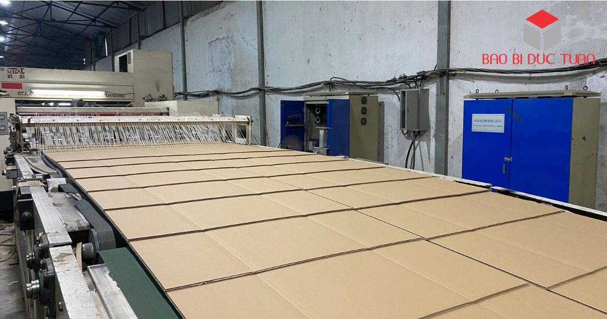 Dây truyền sản xuất bao bì carton 5 lớp