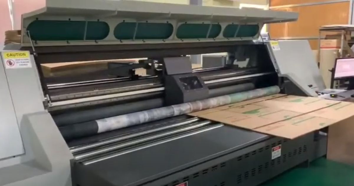 In bao bì carton Hà Nội, in hộp giấy rẻ nhất 2023 15 Vận hành máy in offset in thùng carton
