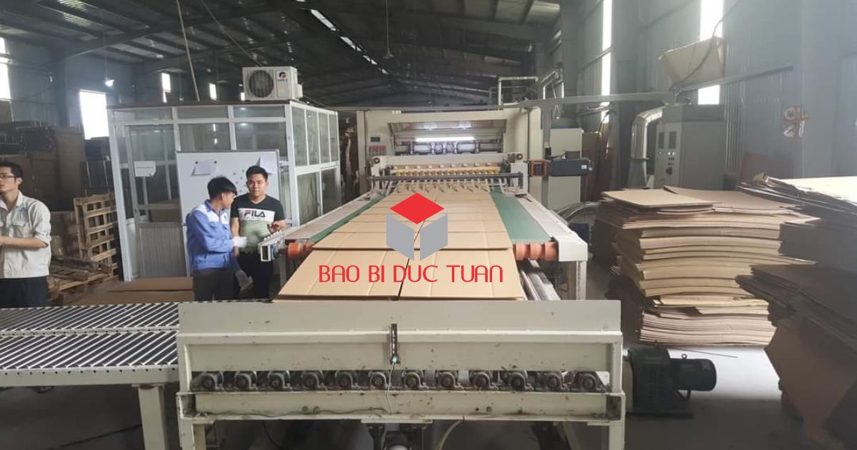 Xưởng Đức Tuấn sản xuất thùng carton 40x40x20 giá rẻ nhất Hà Nội