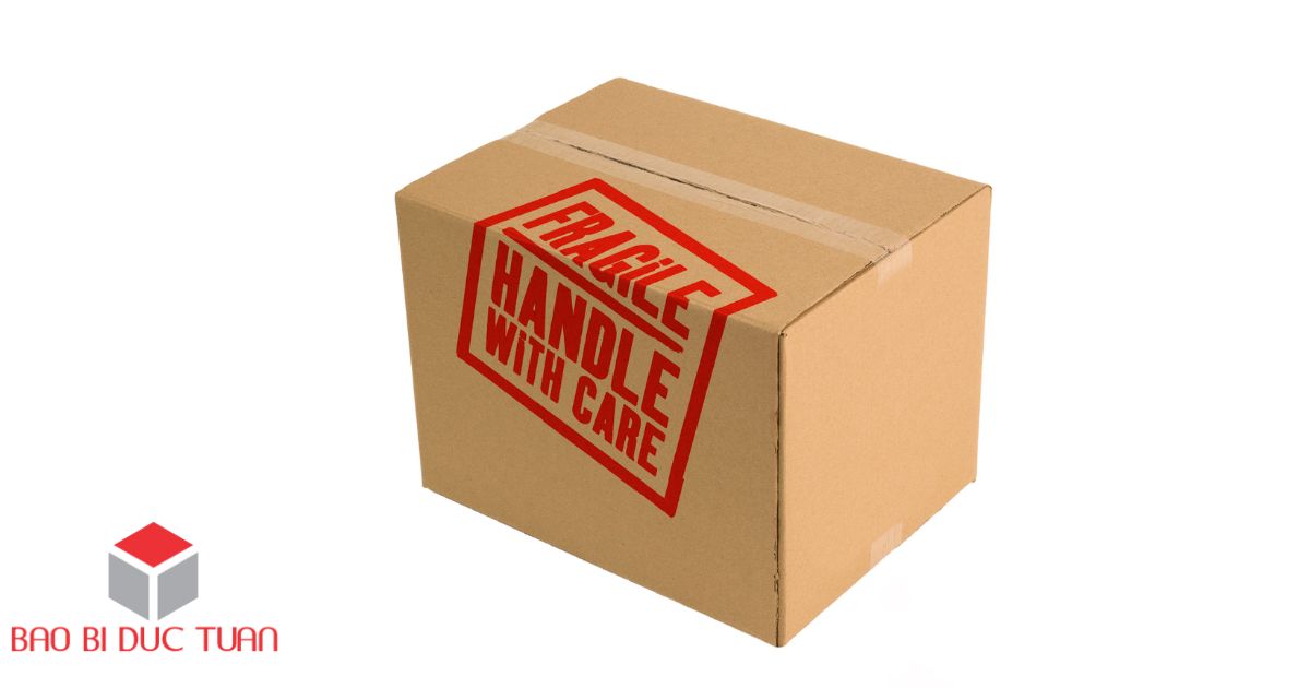 Đánh dấu lên thùng carton là cách hay để bảo vệ hàng hoá khi vận chuyển