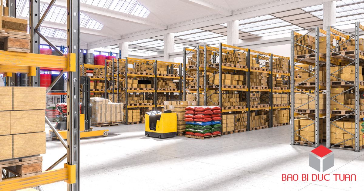 Những lưu ý khi lưu giữ thùng carton trong kho hàng