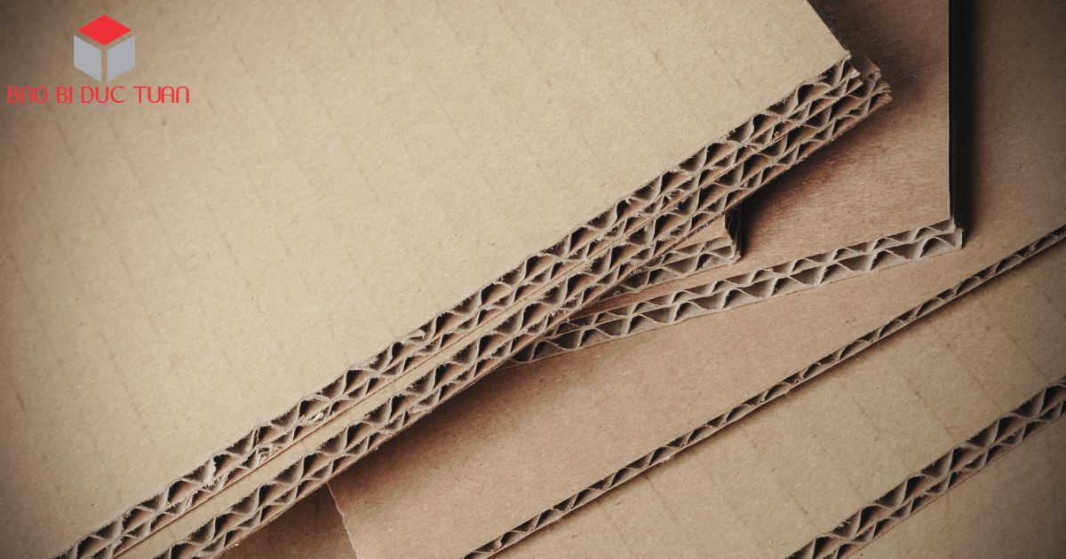Chất liệu giấy carton 3 lớp sẽ ảnh hưởng nhiều nhất đến giá bán