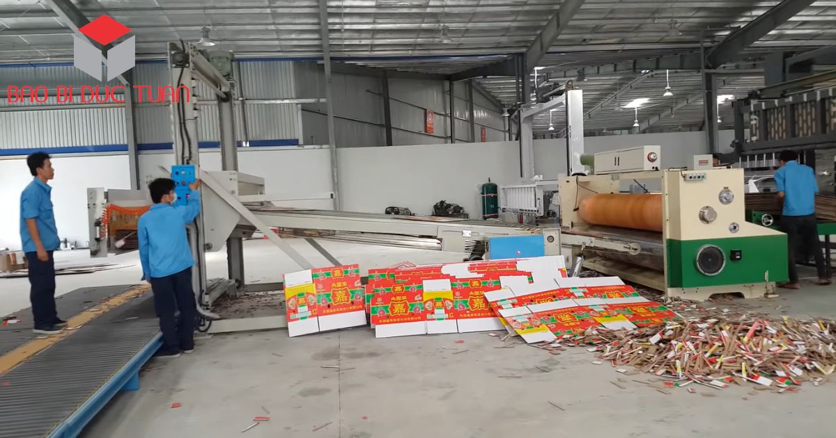 Công nghệ máy in 5 màu in thùng carton siêu nhanh với chất lượng cao