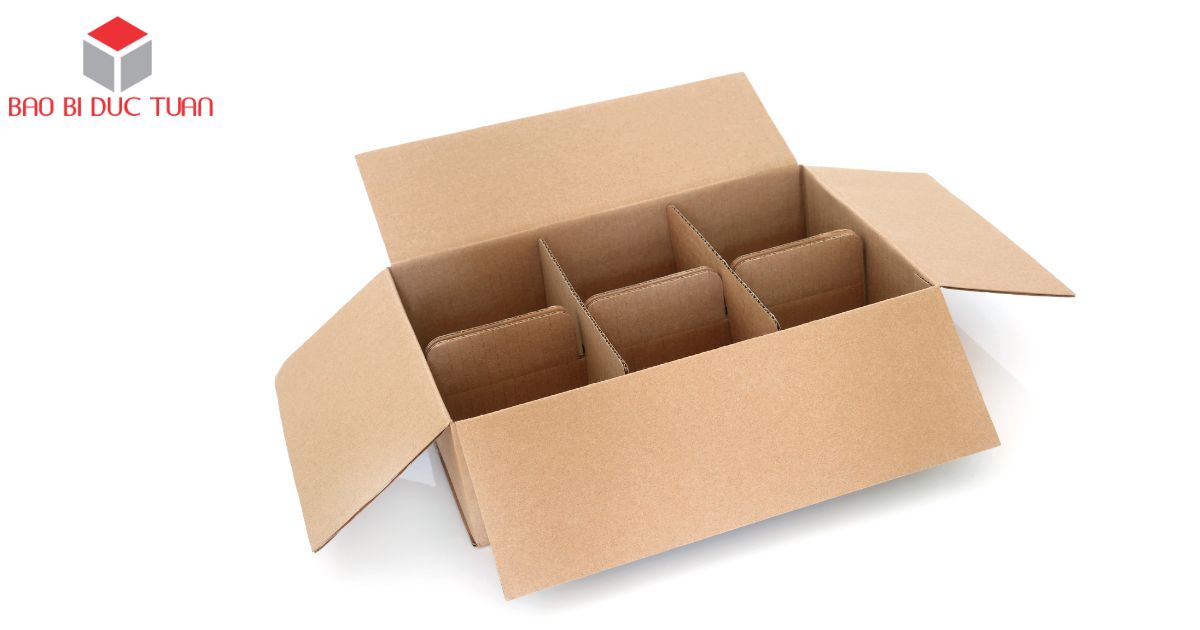 Thùng cát tông có vách ngăn dùng đựng rượu 