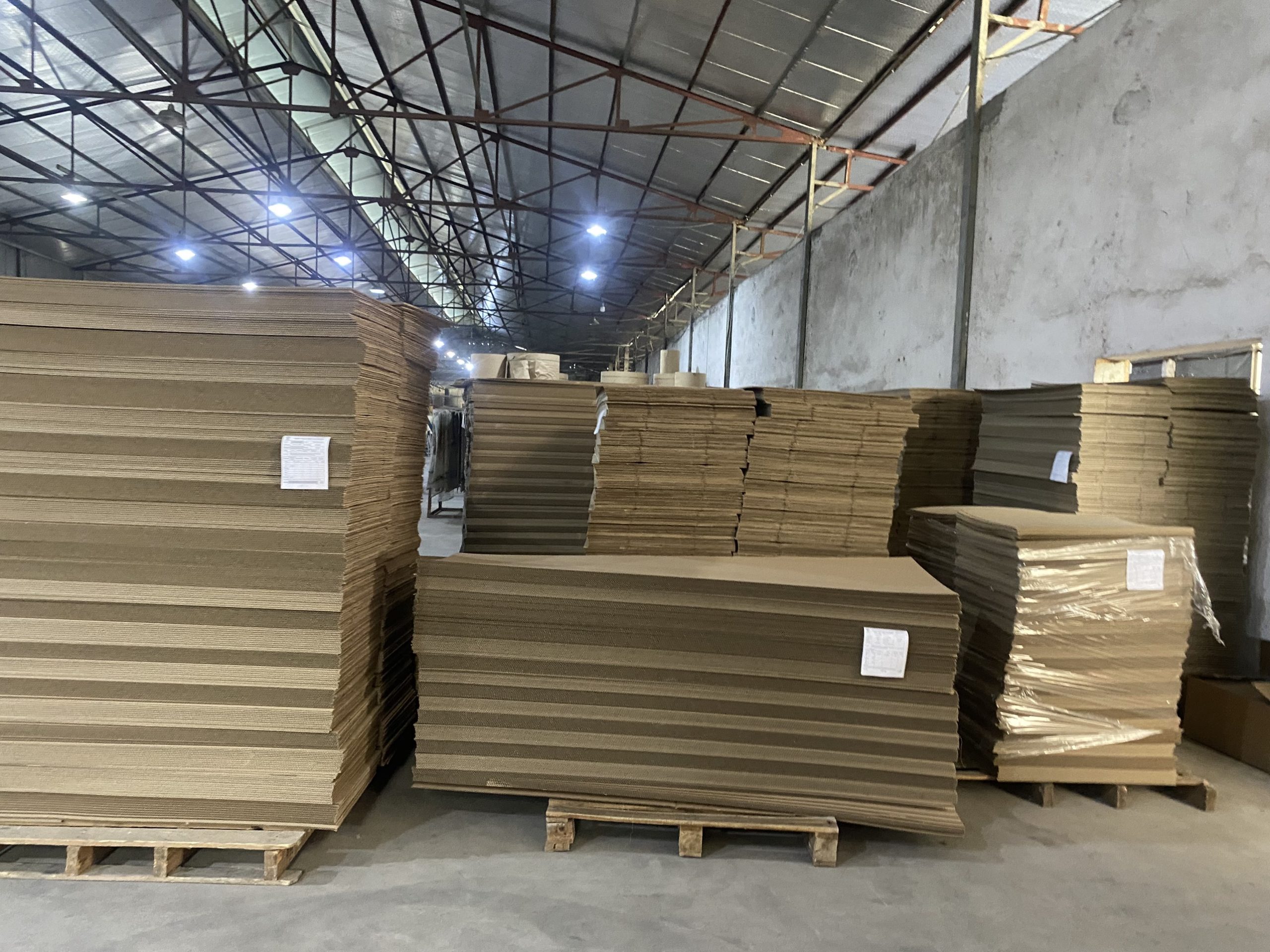 In Ấn Thùng Carton tại Nam Từ Liêm - Uy tín 40 xuong san xuat thung carton 11 scaled