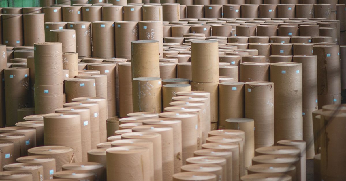 Giấy cuộn sử dụng trong sản xuất thùng carton
