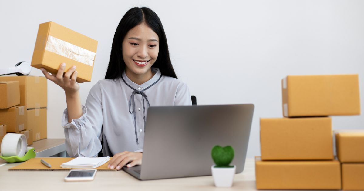 dong thung carton gui hang 5