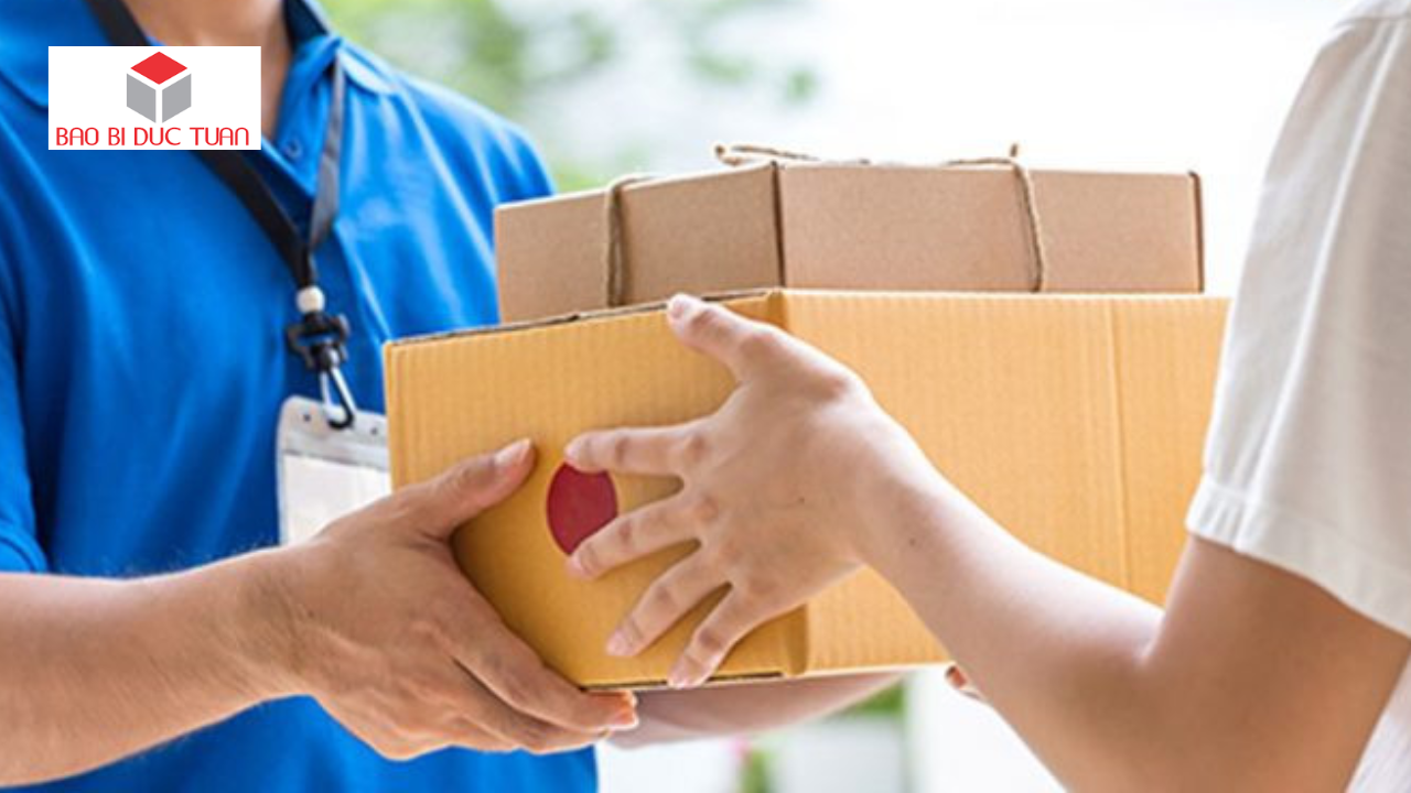 Bưu điện Hoàn Kiếm: Điểm Kết Nối Giao Thông Thông Tin Tại Hà Nội 5 Sử dụng dịch vụ tại Bưu điện Hà Nội